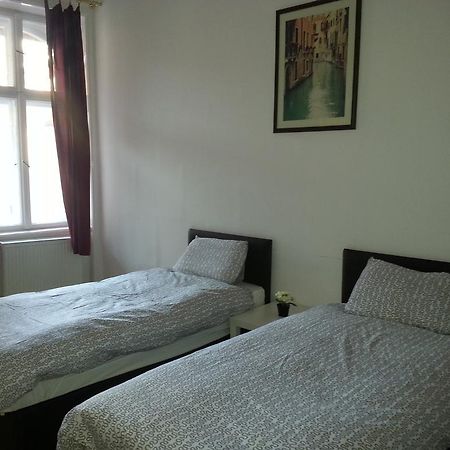 Caterina Private Rooms And Apartments Budapest Extérieur photo